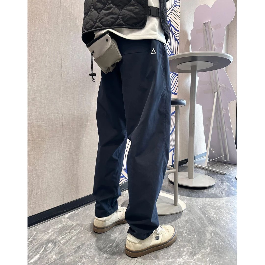 卡其色山系户外软壳冲锋裤男美式机能速干裤子徒步登山运动伞兵裤