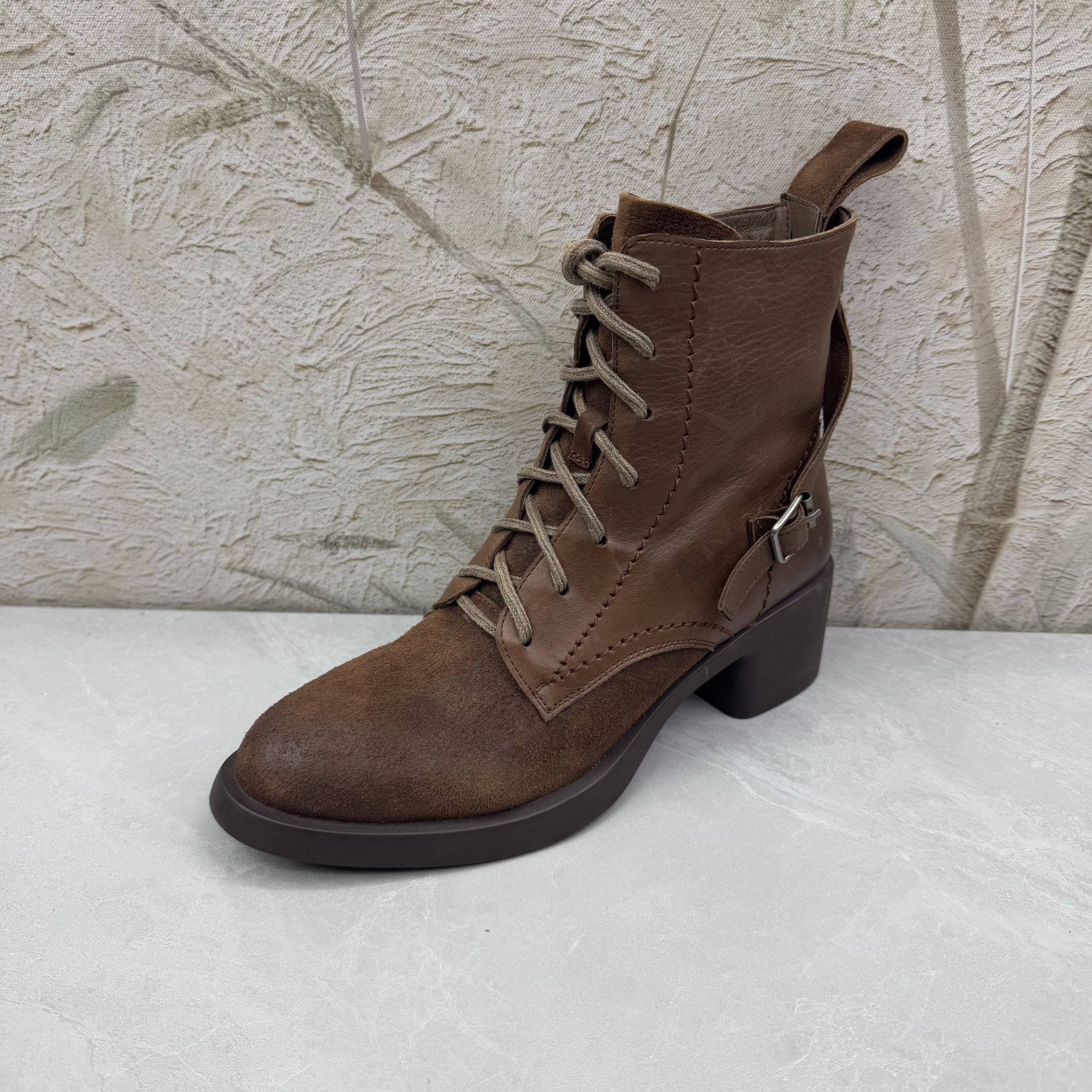 孤品36/39码 /f短靴女女靴子（牛皮）女 F2798 绒