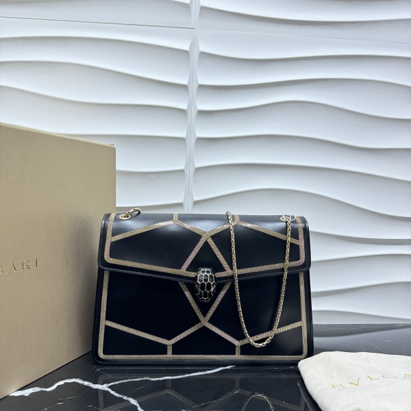 95新/宝格丽/妃鱼/单肩包/市场价23600/250115LT0024