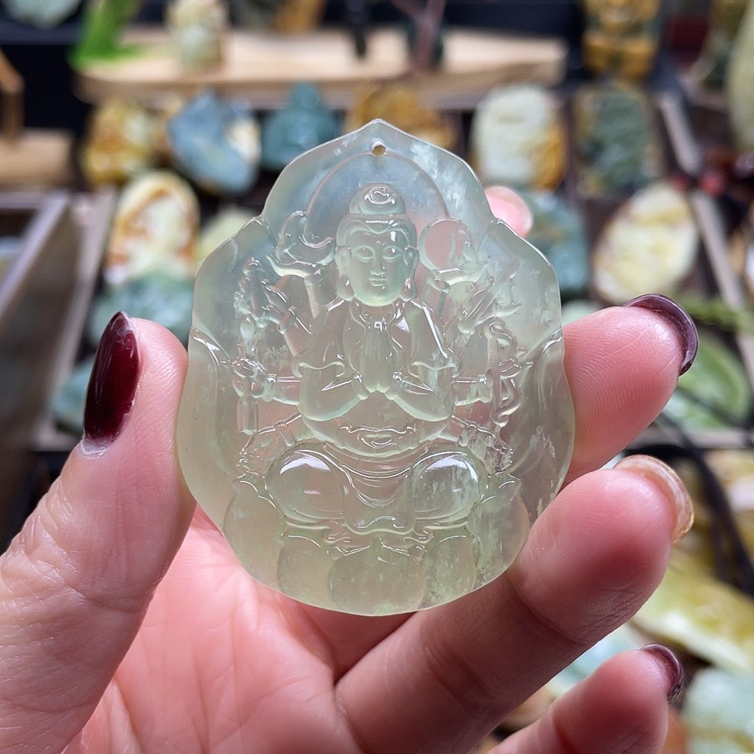 蛇纹石玉颈饰未镶嵌岫玉千手