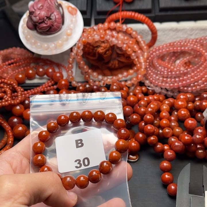 南红玛瑙未镶嵌多样性发货默认微瑕称重10mm