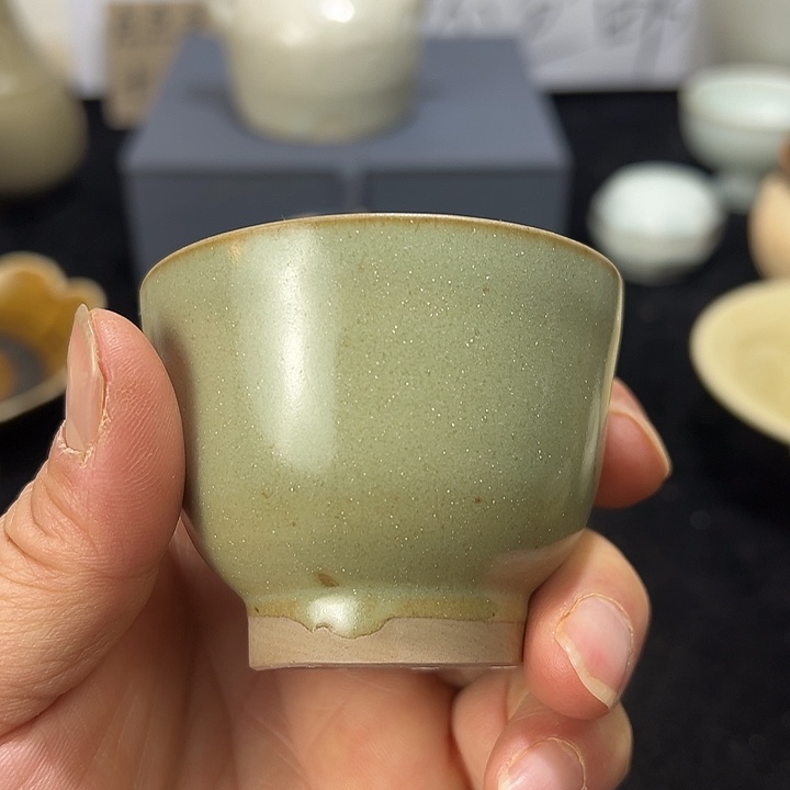 其他陶龙泉杯一个