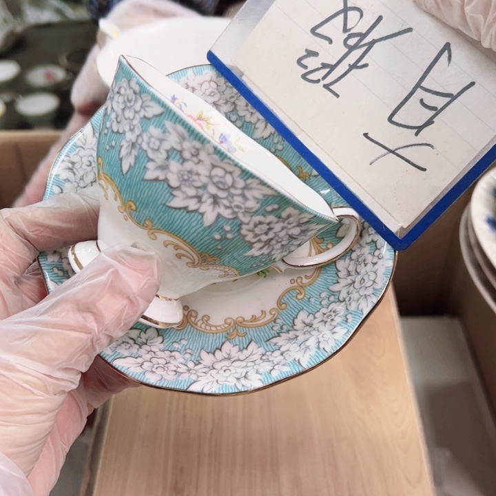 摆件美**情一个瓷器默认微瑕