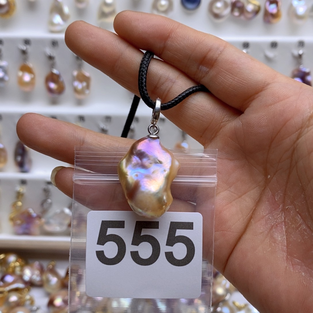 淡水珍珠颈饰银S925镶嵌555