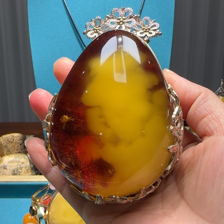 琥珀未镶嵌颈饰波兰设计款琥珀蜜蜡