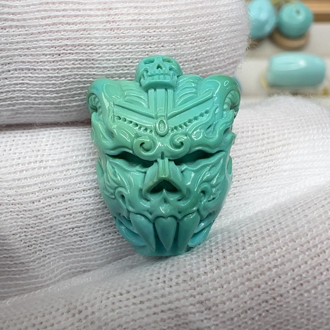 绿松石配饰未镶嵌