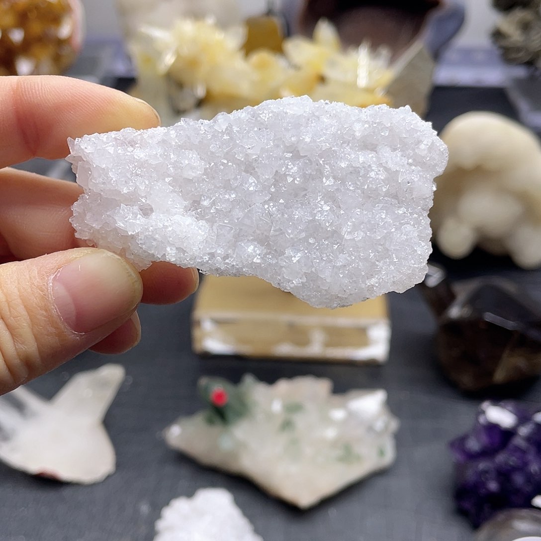 10坦桑石（处理）摆件