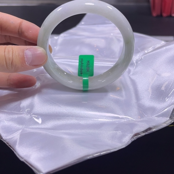 翡翠手镯未镶嵌天然a货翡翠多样性发货