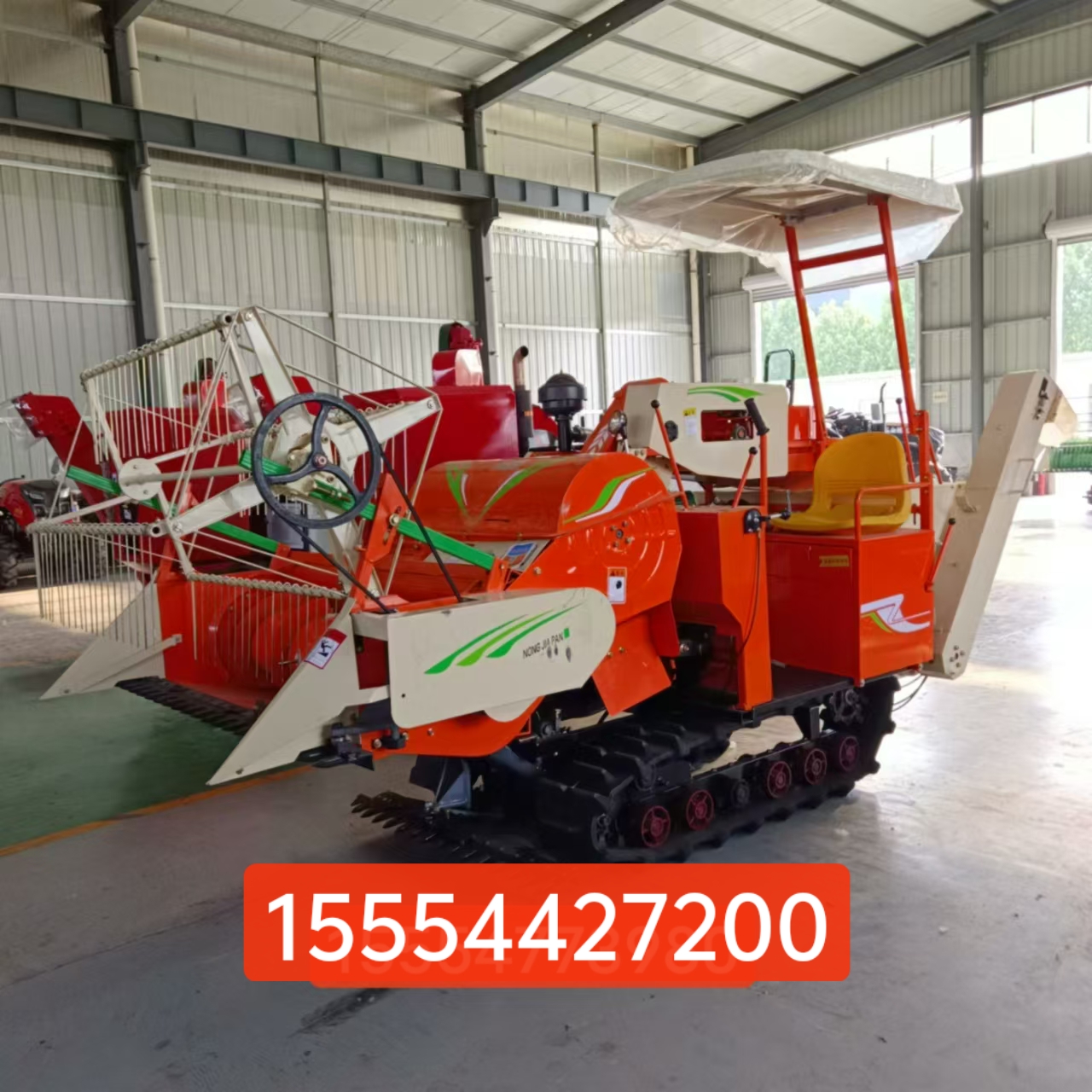 新款28马力小型履带联合收割机水旱田山区收割稻麦大豆荞麦青稞