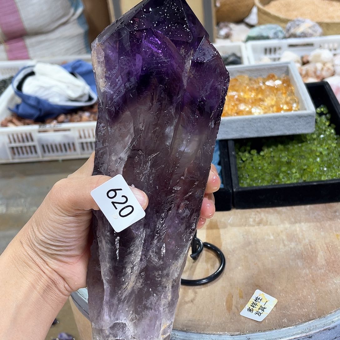 水晶摆件……未镶嵌