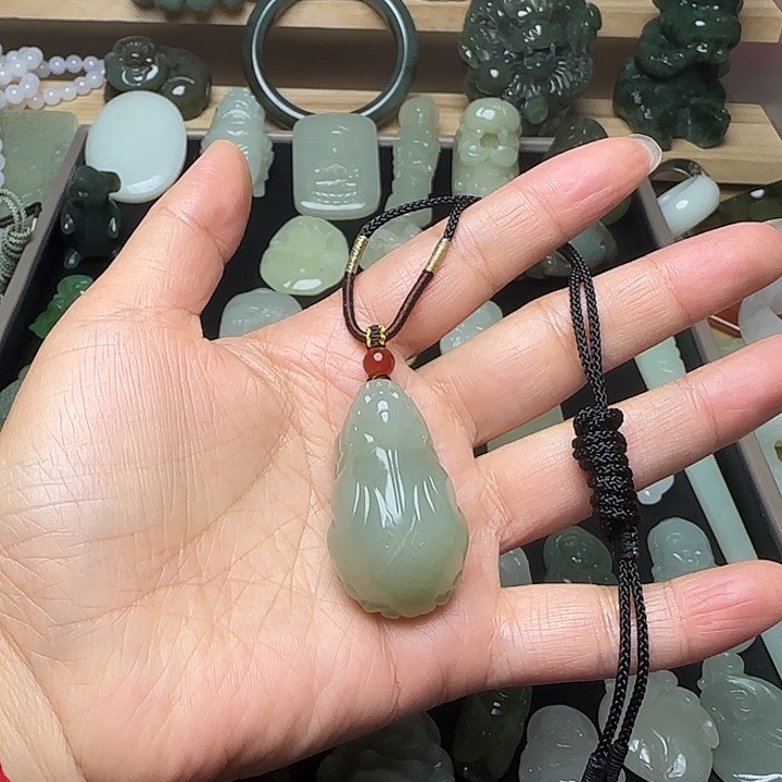 骑***牛和田玉未镶嵌挂件