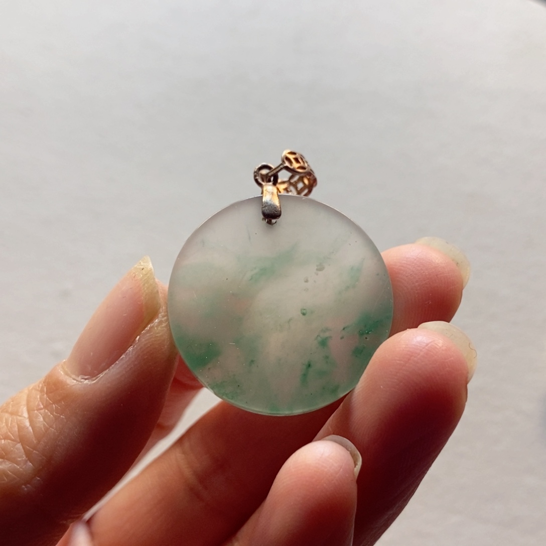 石英质玉颈饰未镶嵌