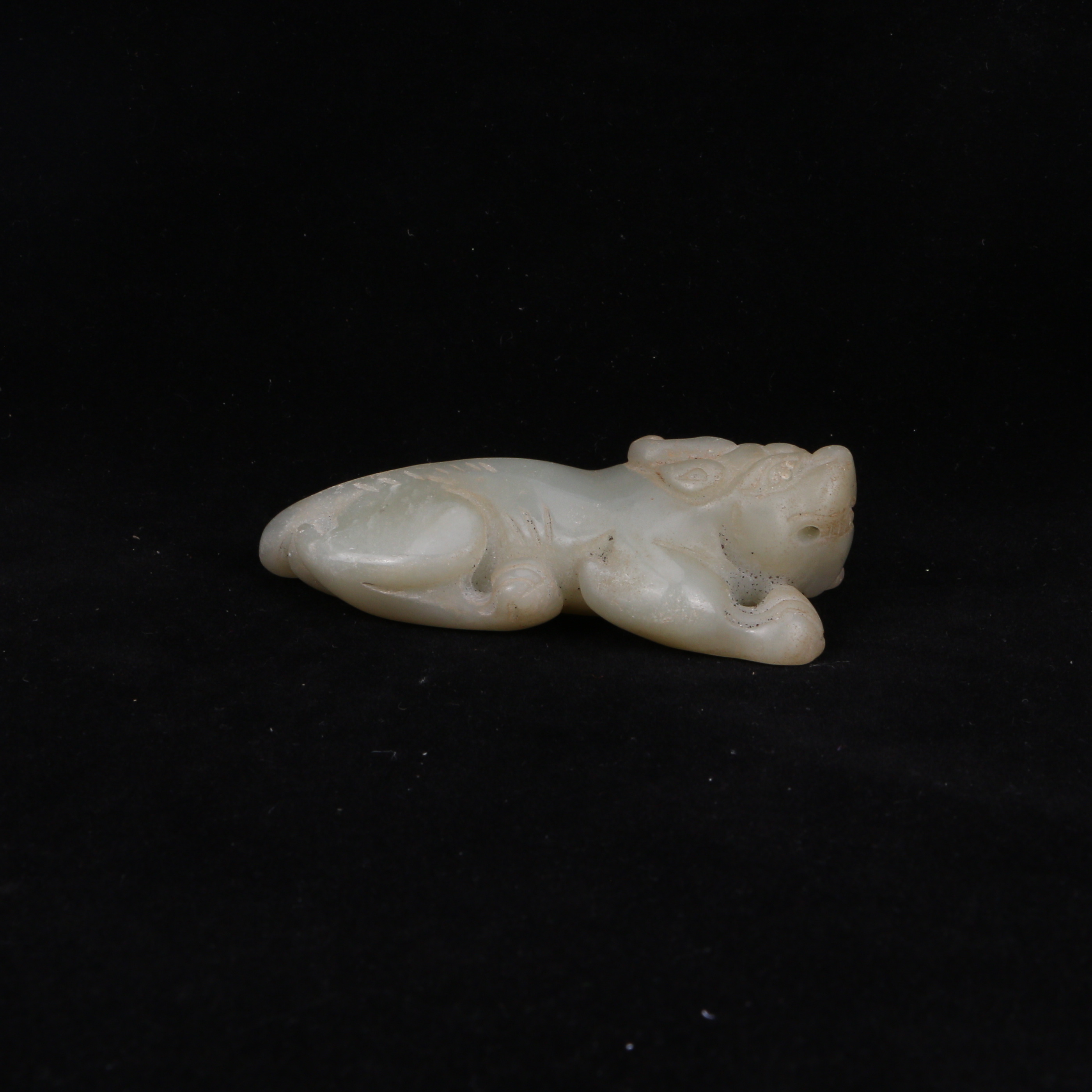 Lot19  清   和田玉独角兽把件