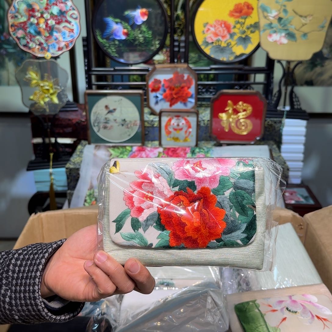 刺绣刺绣工艺精湛