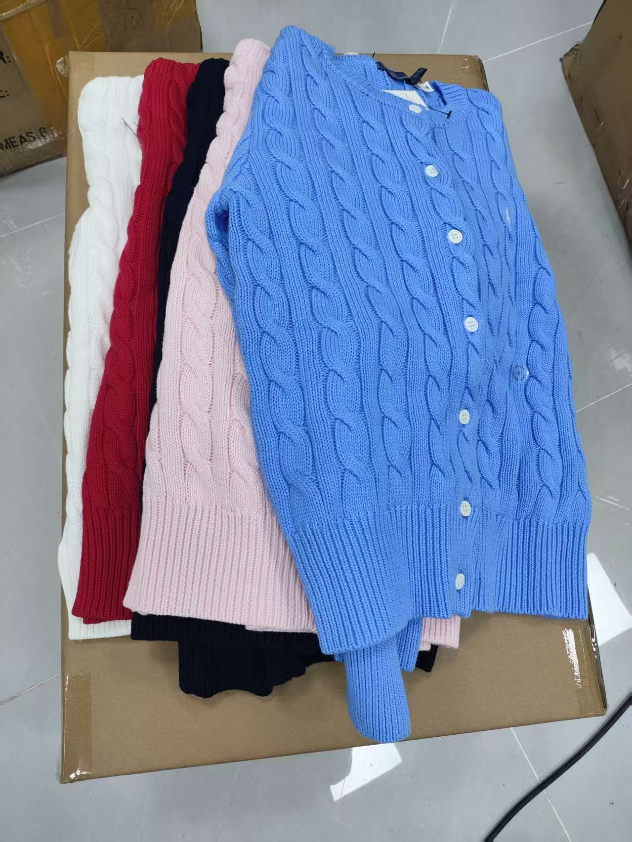 婕西家新款小马刺绣100棉开衫