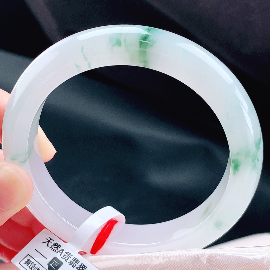 未镶嵌手镯翡翠61圈