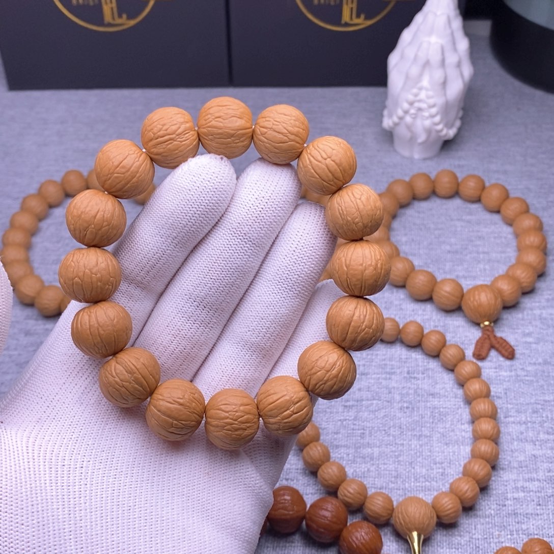 猴头核桃吊坠聚宝盆288