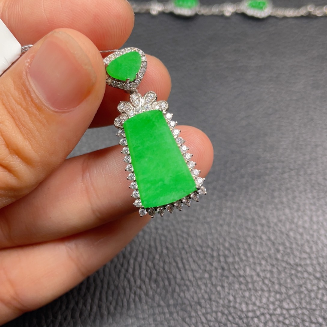 翡翠吊坠(不含链)银S925镶嵌