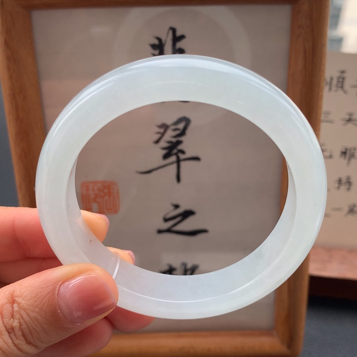 翡翠手镯未镶嵌翡翠手镯53