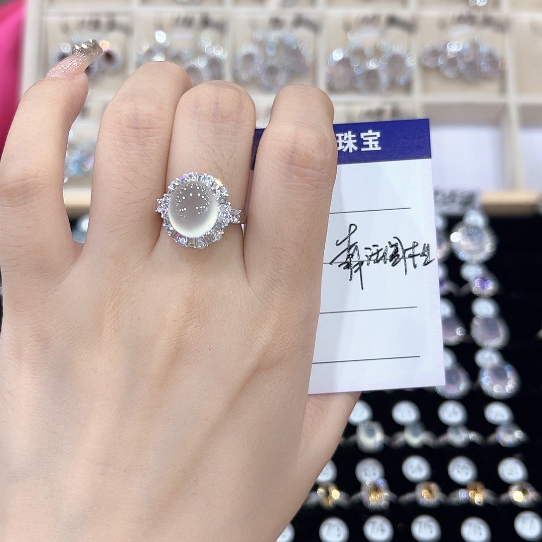 靠***业银S925镶嵌戒指芙蓉石