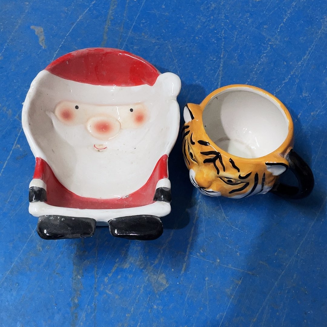 摆件装****子 磕碰。封釉。       