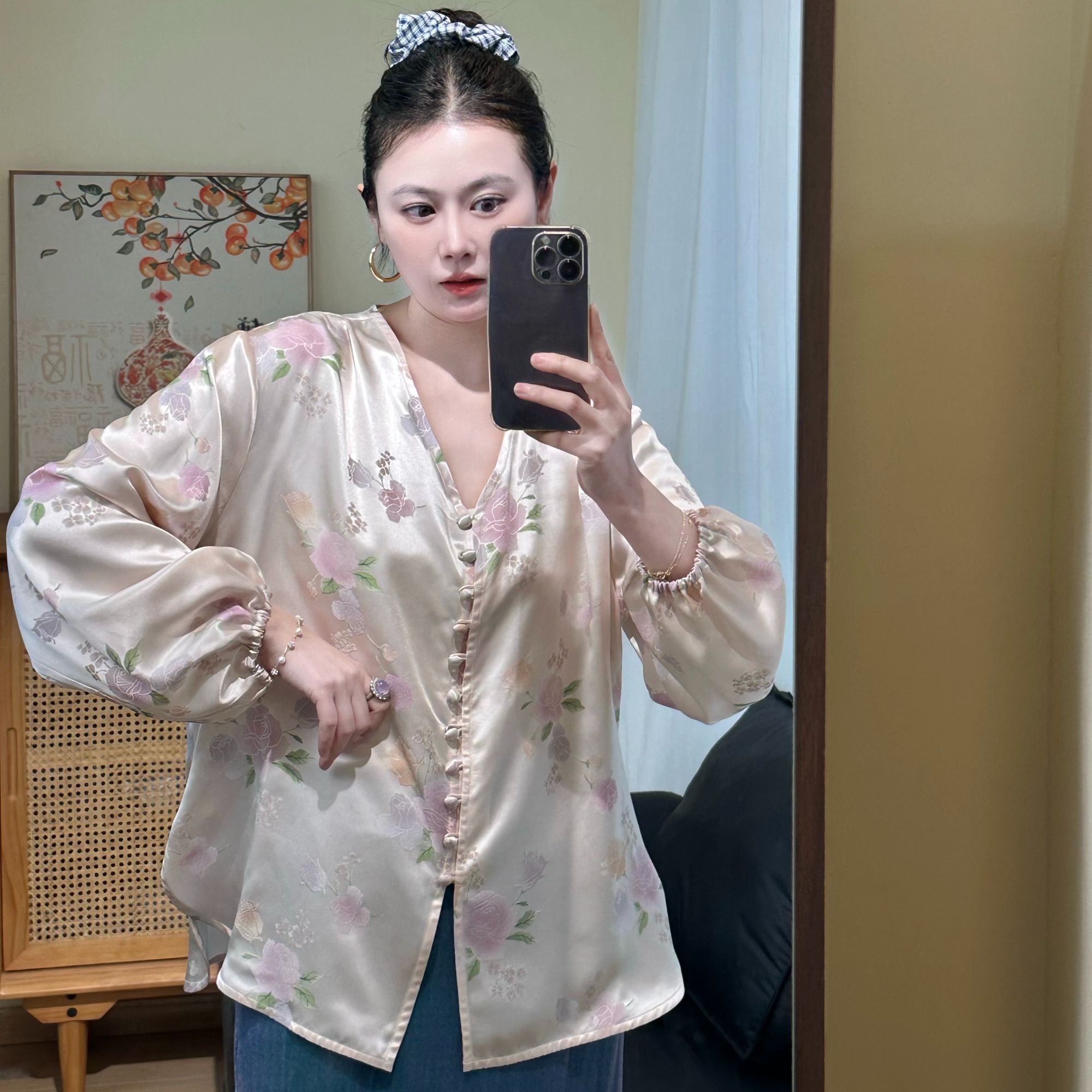 粉色三色花达利面料带钢印100桑蚕丝重缎40姆米新中式穿搭衬衫