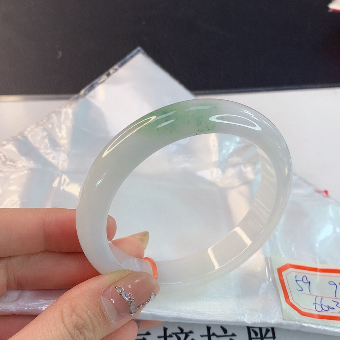 翡翠手镯未镶嵌天然翡翠A货034