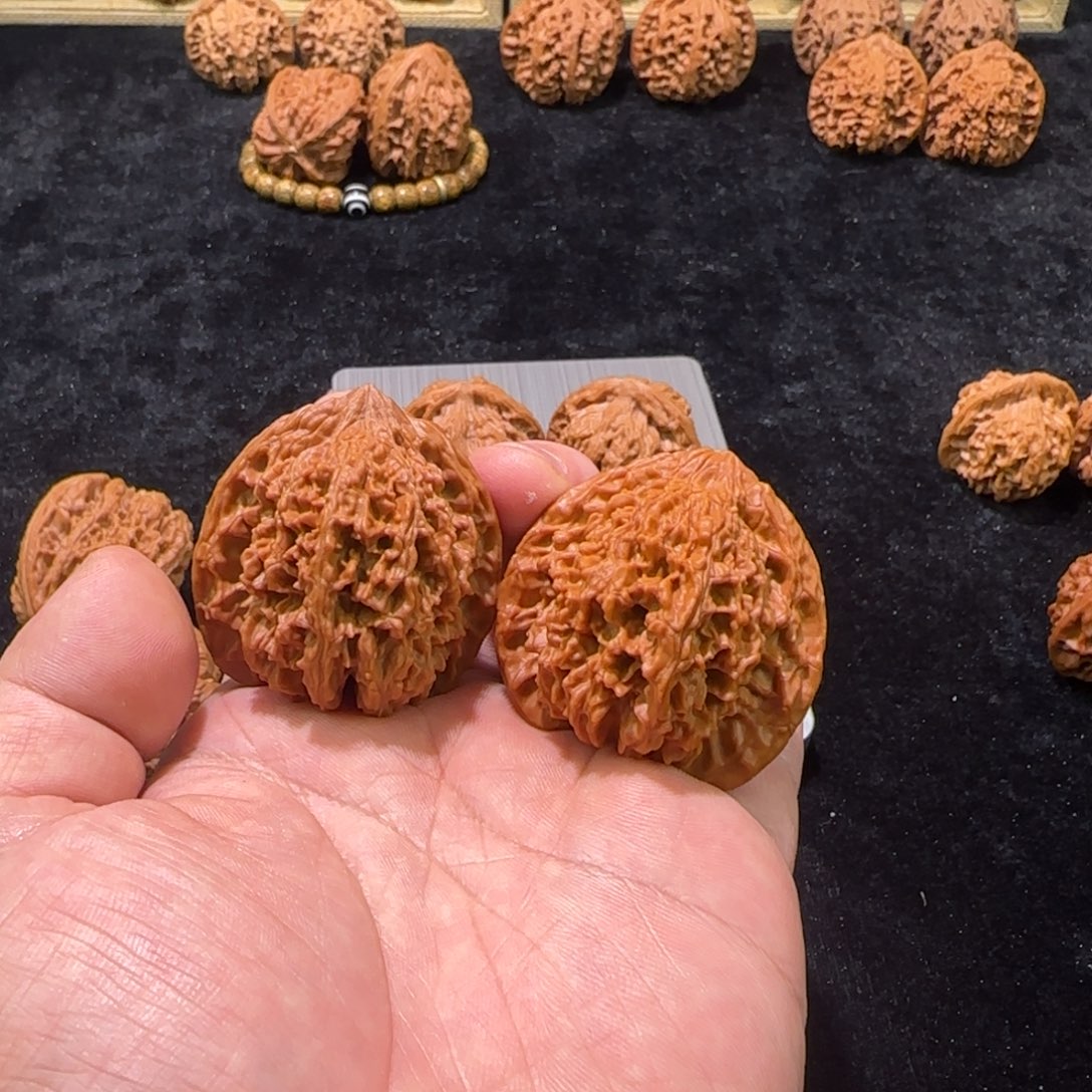 文玩核桃把件43全品白花山