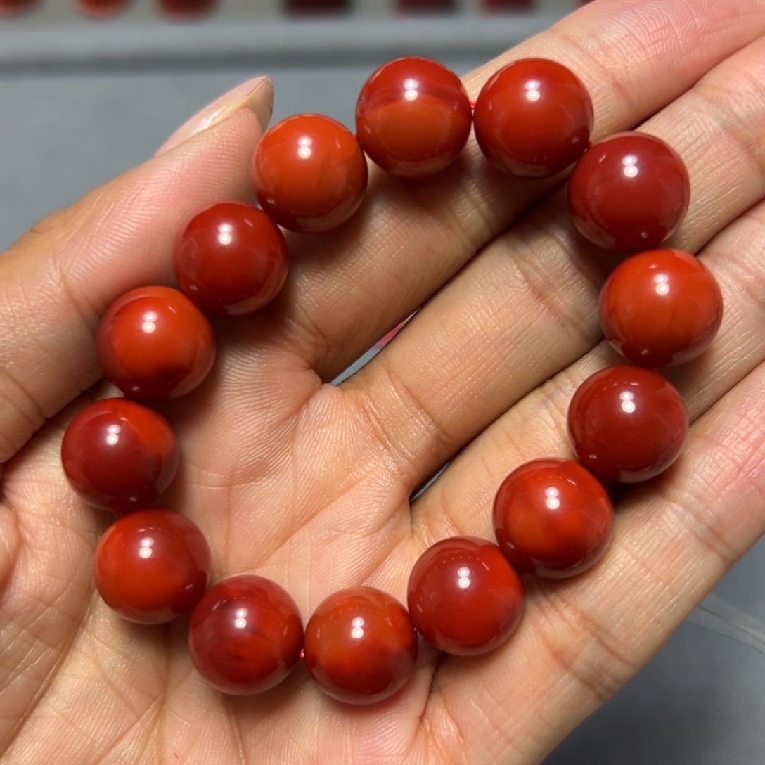 南红玛瑙未镶嵌手串 玫瑰红双色 约12.2mm 毕业