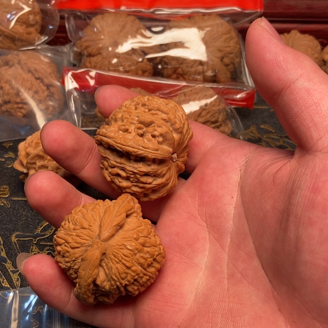 文玩核桃把件孙*空白狮子