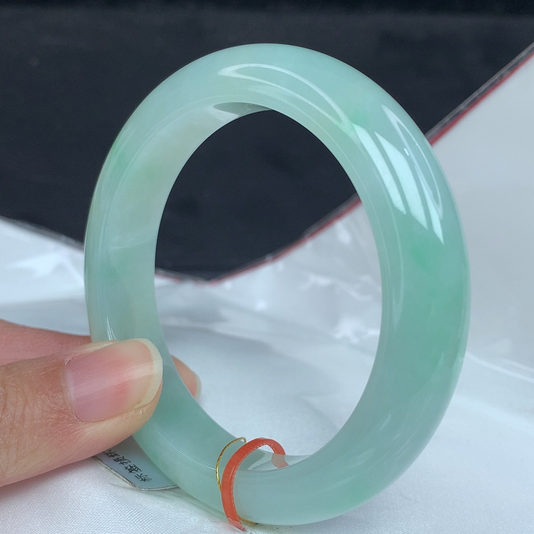 翡翠手镯未镶嵌54圈3097