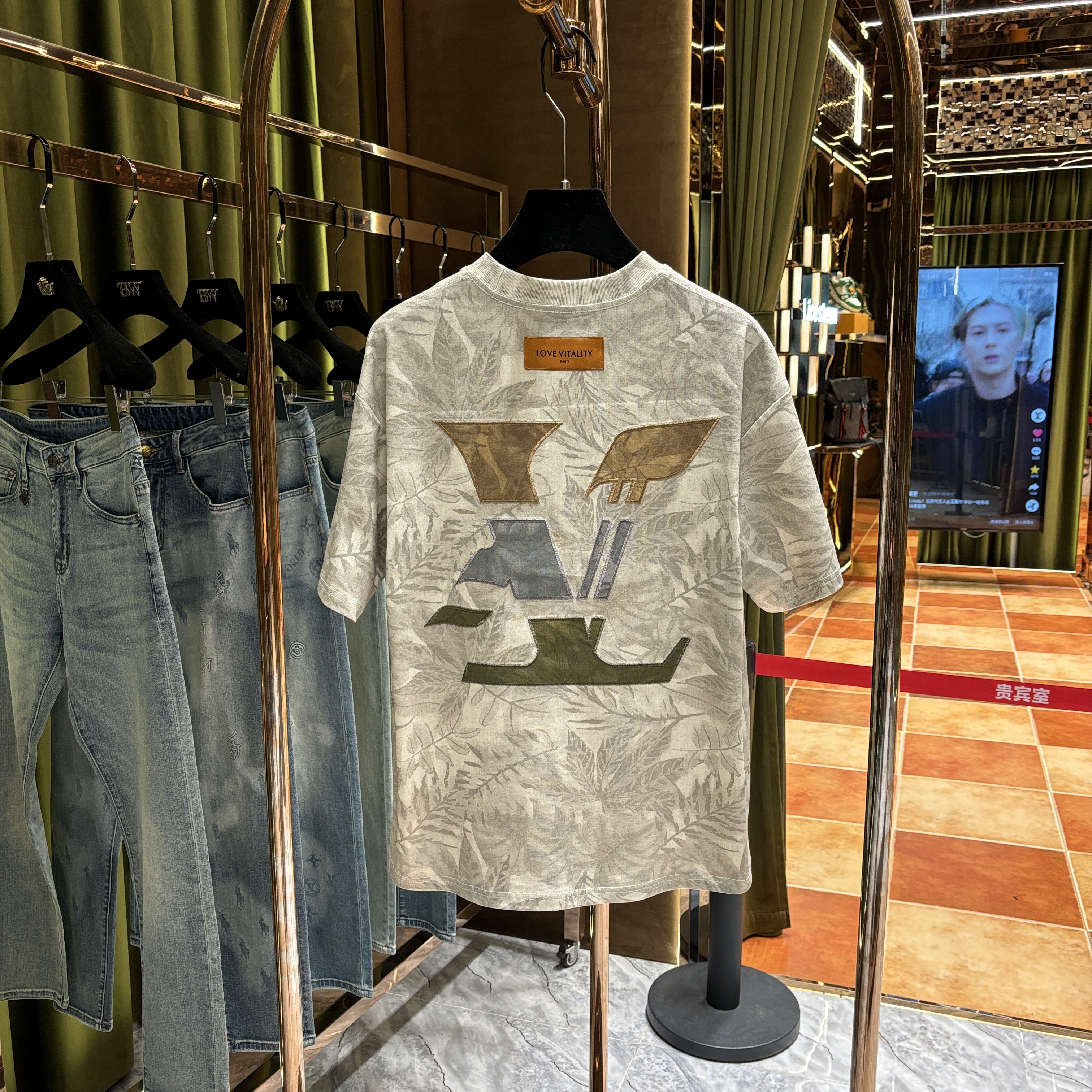 【灼灼专属】2025夏季时尚潮流百搭奢潮风高端刺绣短袖25223