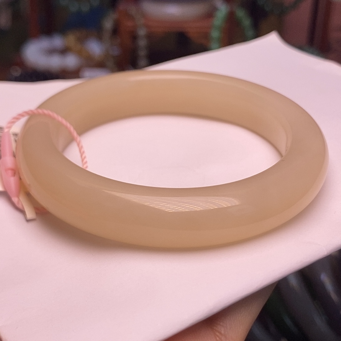 和田玉未镶嵌颈饰藕粉老矿料收藏毕业级手镯57.8