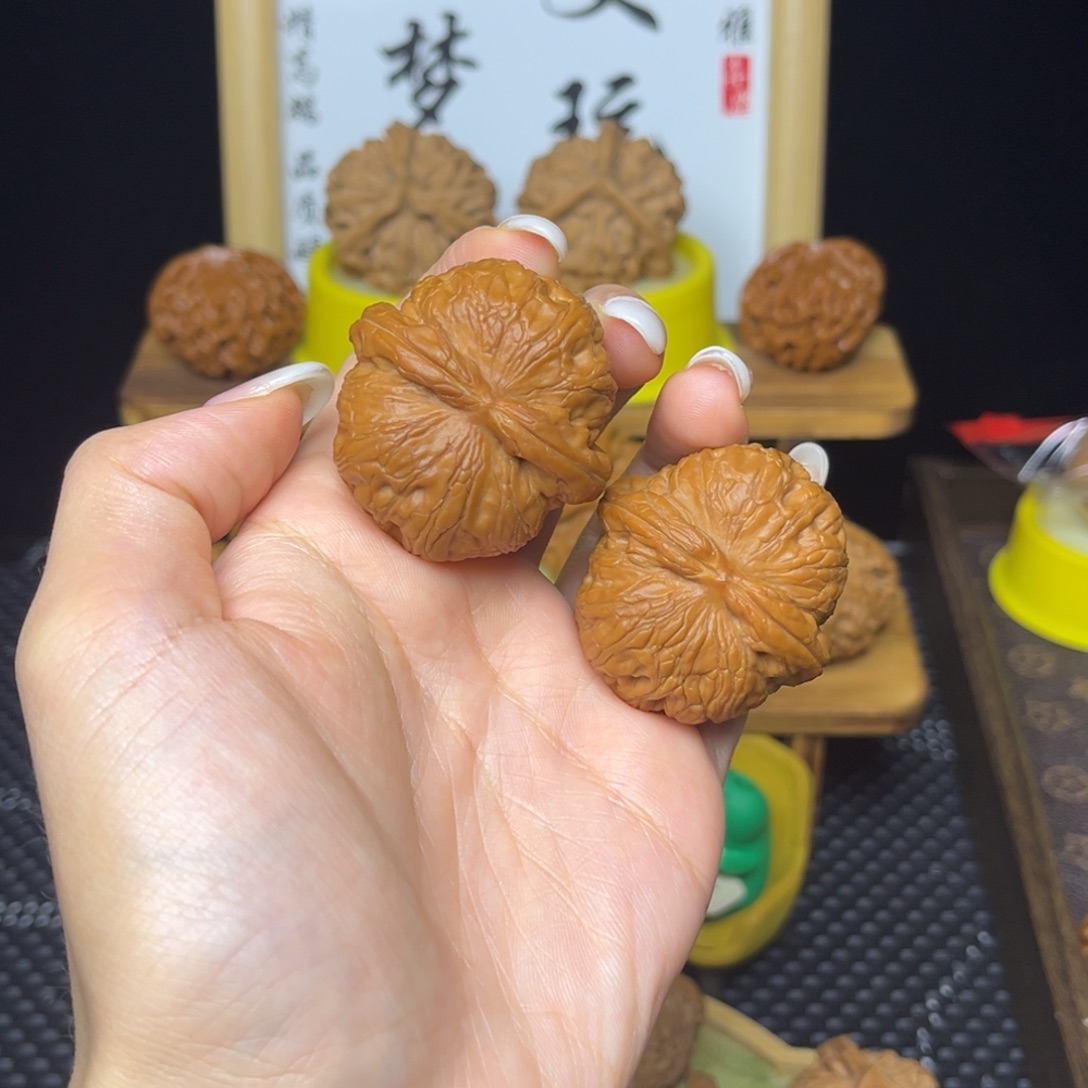 体***已吊坠文玩核桃元宝40打底练手对