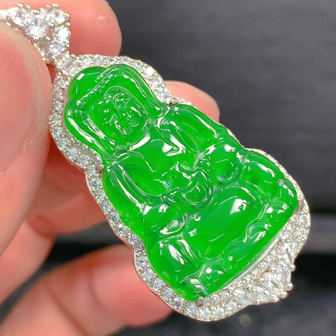 翡翠颈饰银S925镶嵌吊坠