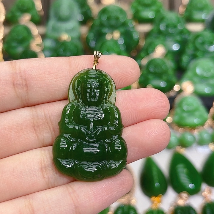 和田玉（碧玉）颈饰18K金镶嵌