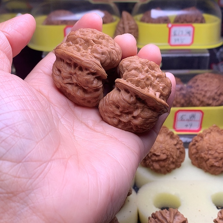 文玩核桃吊坠T****ᶻ平谷凹底