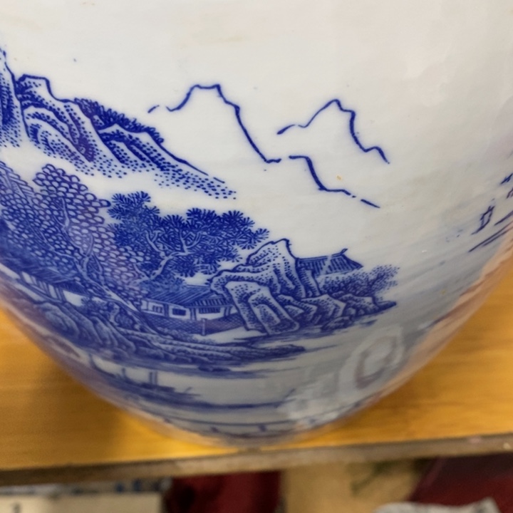 瓷片哈中古工艺品一件