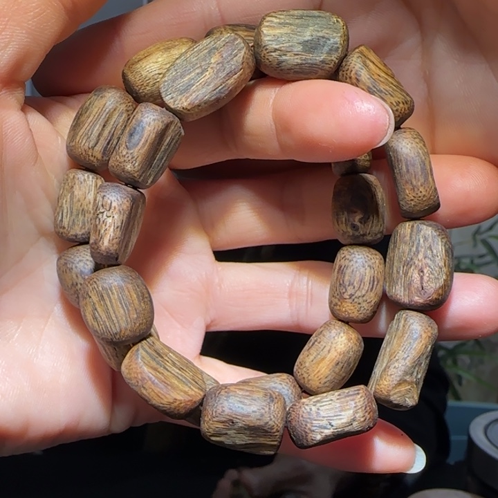 沉香手串张勺子手串11克多样性发其一