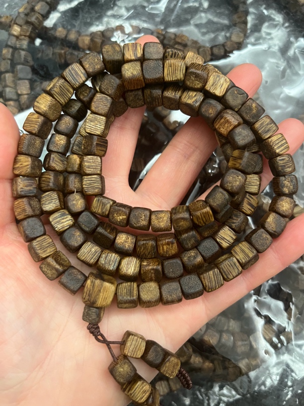 男款方糖沉香尺寸约7mm天然海南沉香链多样性发其一