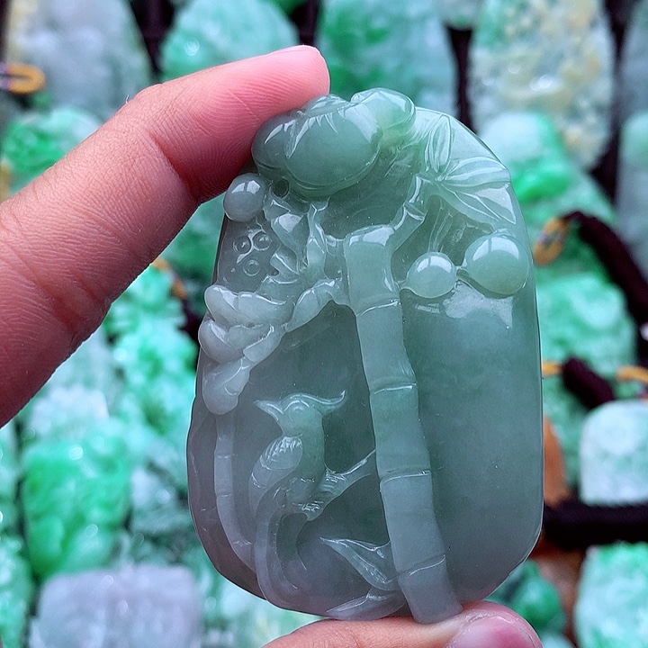 翡翠吊坠(不含链)未镶嵌