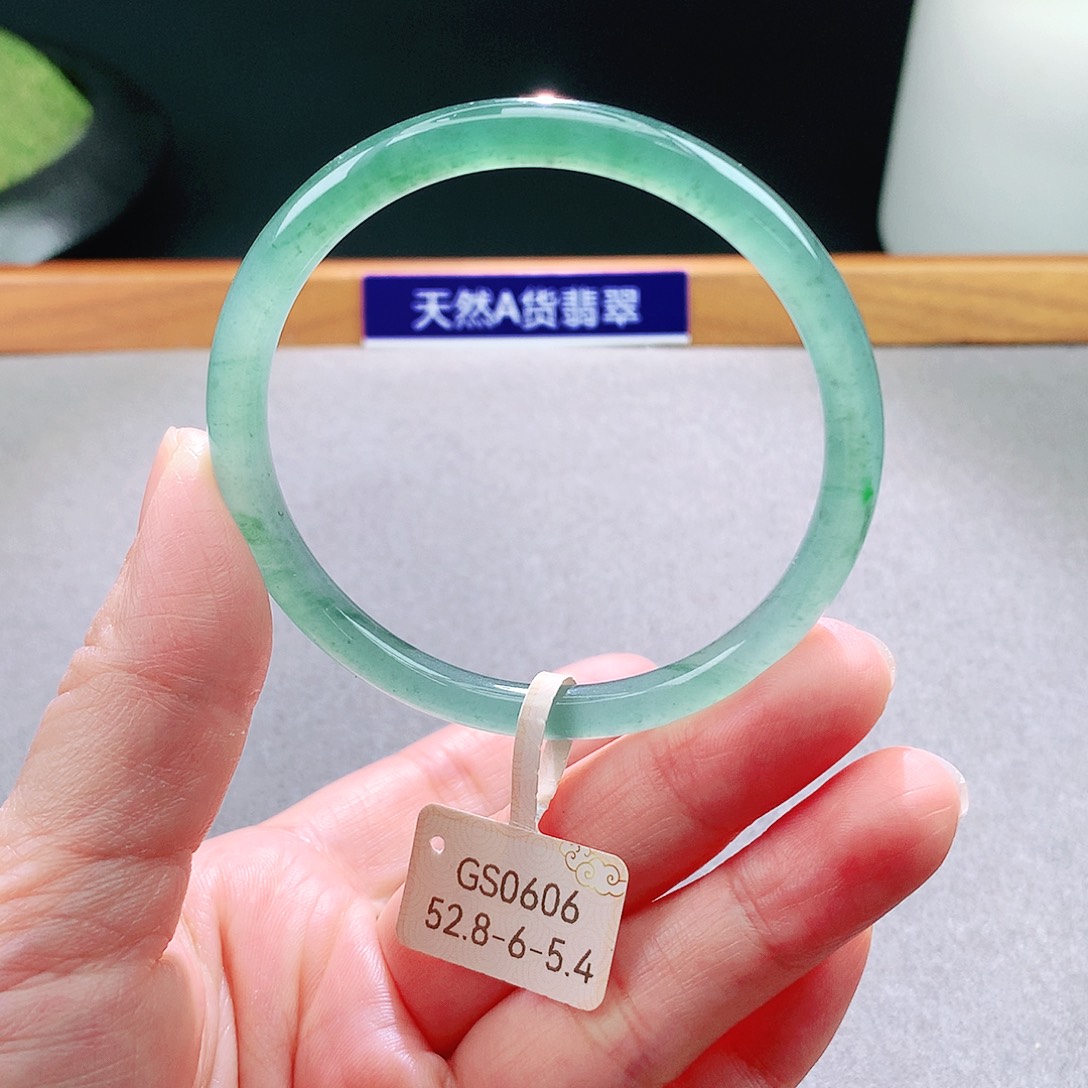 未镶嵌手镯翡翠天然翡翠手镯a货