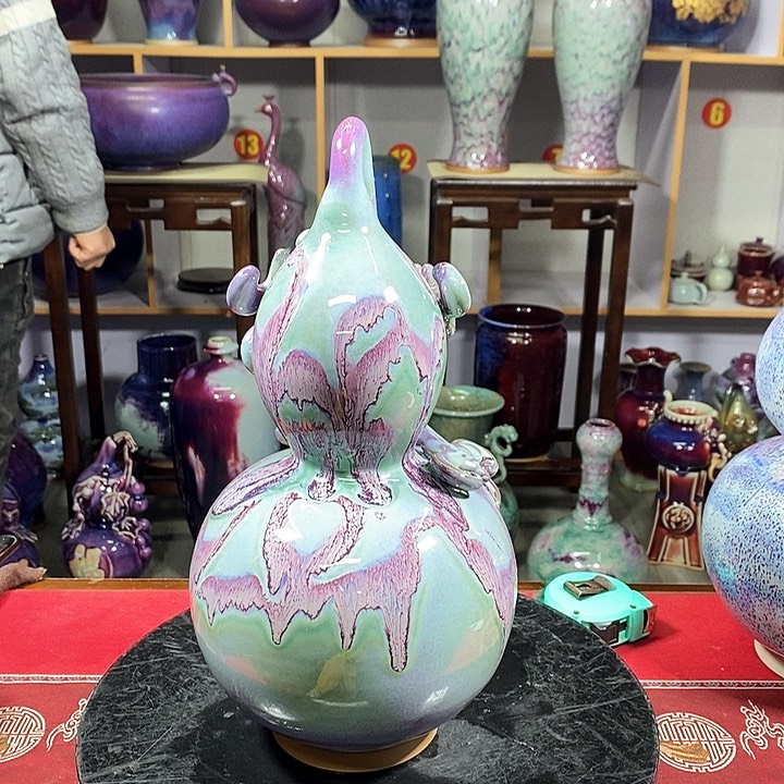 瓶中国神垕精品钧瓷