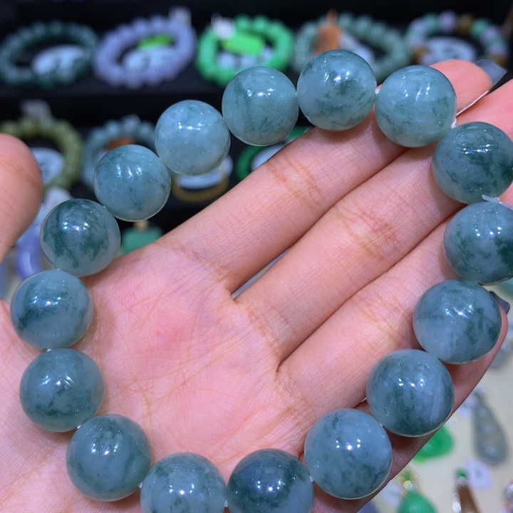 翡翠未镶嵌颈饰翡翠13