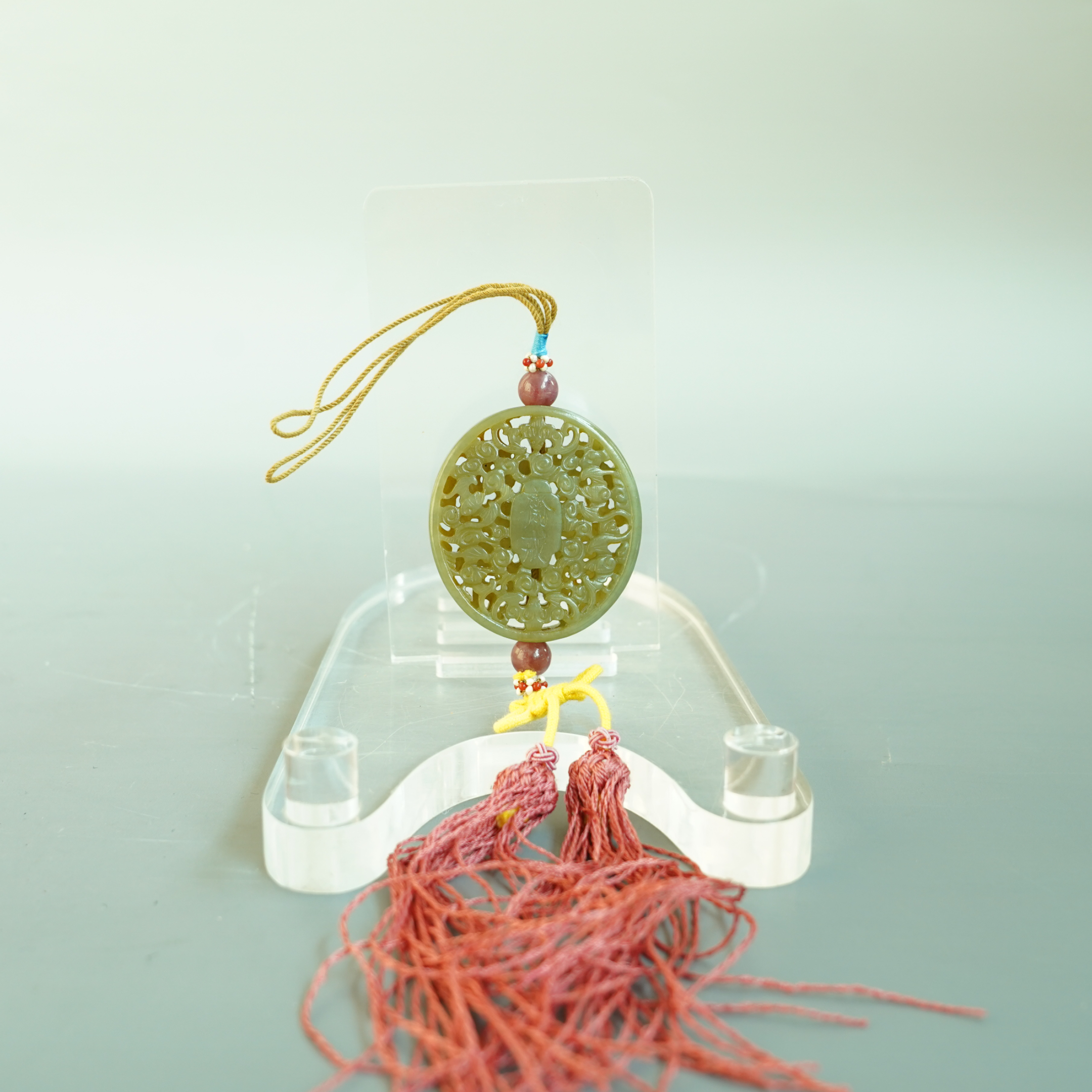 文华开物第17期拍品 15 清  和田黄玉镂空雕福寿祥云斋戒牌