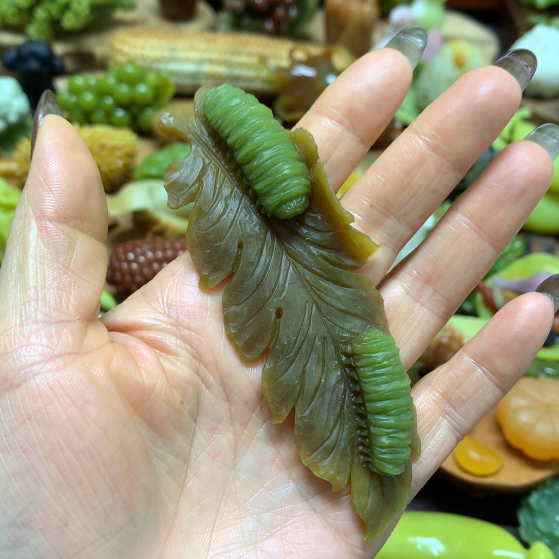 未镶嵌蛇纹石玉手把孤*者