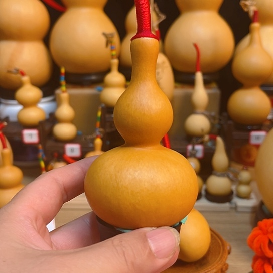 观音瓶器形厚皮响响