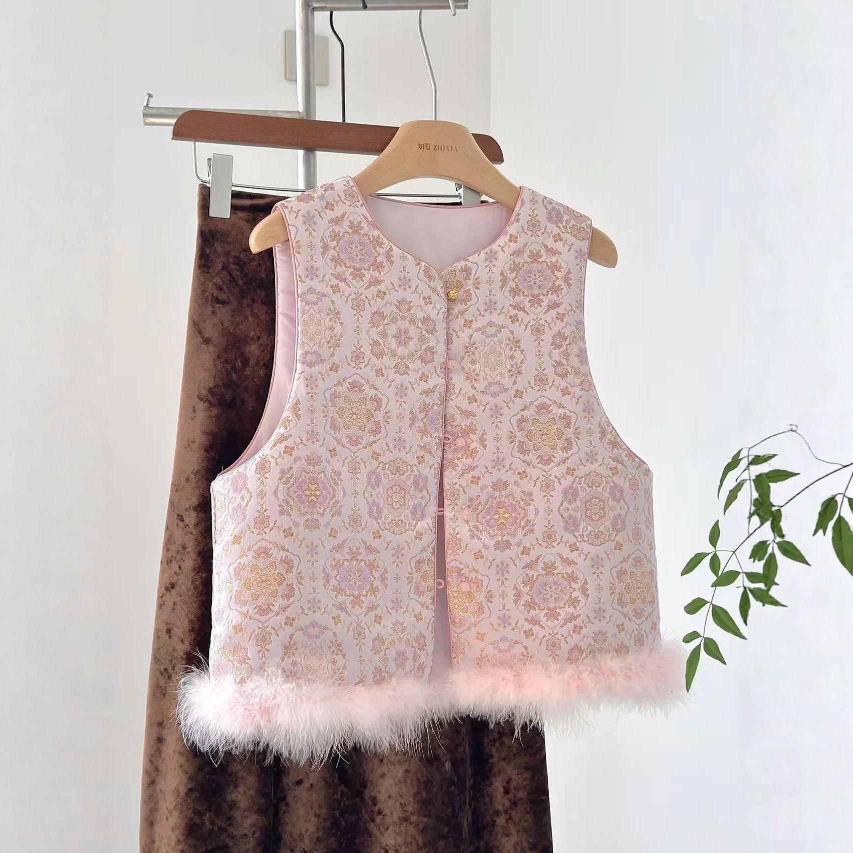 【加棉】新中式马甲2025宋锦金丝提花马夹马甲加棉洋气复古粉色女