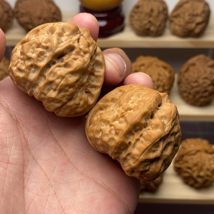 把件核桃三*42尺全品蛤蟆头