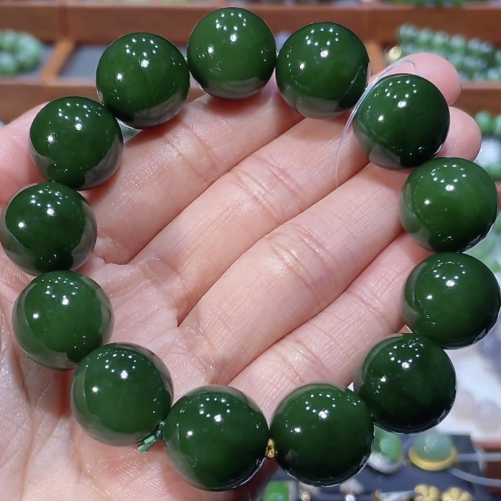 和田玉俄料碧玉七号矿坑菠菜绿手串16mm